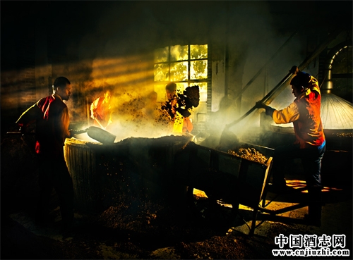 釀酒技術(shù):深度剖析半固態(tài)釀酒技術(shù)
