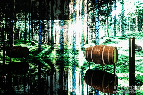 Ѳصܡչ^(q)֮ˮľͰкӿ(dng)ɵ